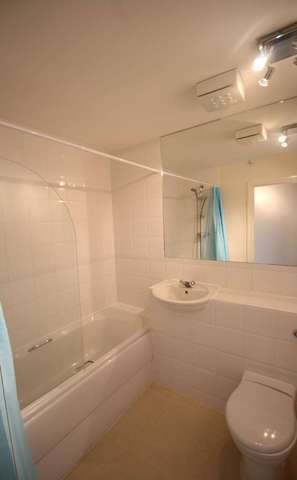  Image of 2 Bedroom Apartment to rent at Reavell Place  Ipswich, IP2 0ET