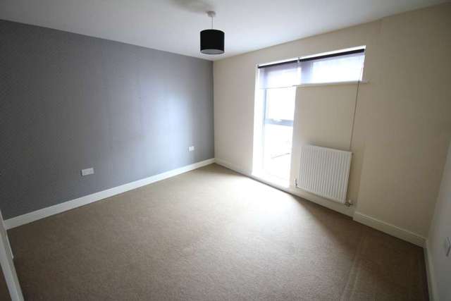  Image of 2 Bedroom Apartment to rent at Reavell Place  Ipswich, IP2 0ET