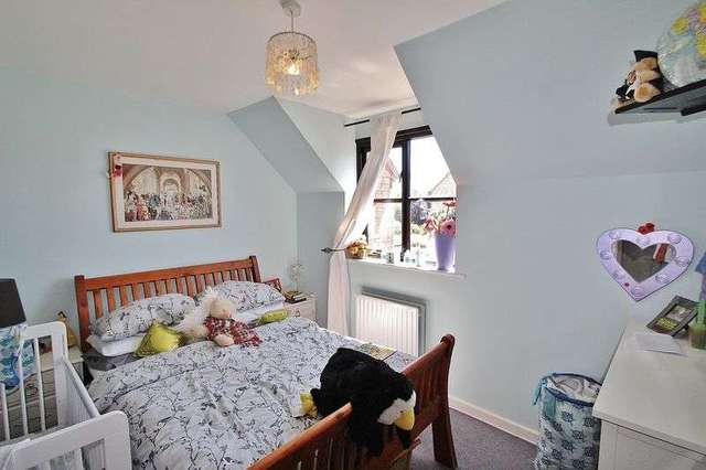  Image of 2 Bedroom Detached for sale at Snowshill Drive  Witney, OX28 5GT