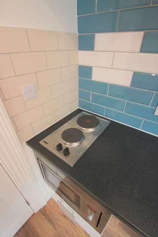  Image of Studio to rent at St James Road Sutton Sutton, SM1 2TJ