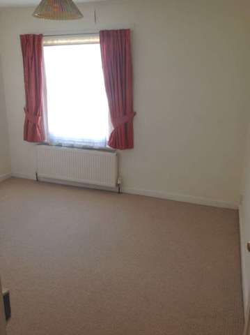  Image of 2 Bedroom Terraced to rent at St Johns Hill  Reading, RG1 4EE