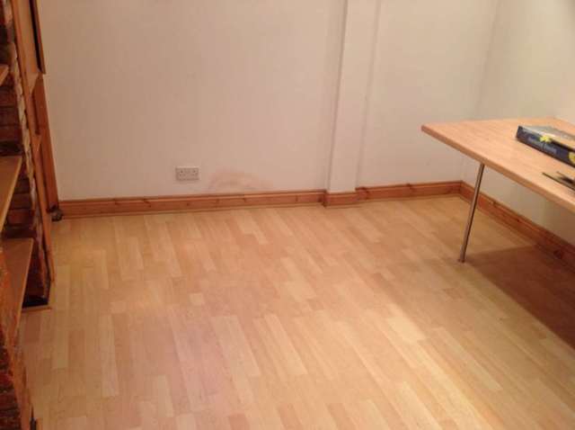  Image of 2 Bedroom Terraced to rent at St Johns Hill  Reading, RG1 4EE