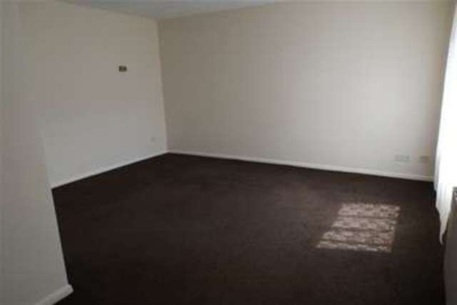  Image of 1 Bedroom Flat to rent at King