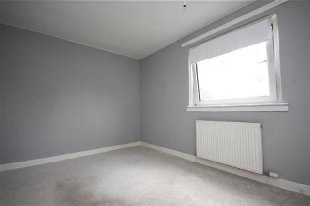  Image of 2 Bedroom Flat to rent at East Kilbride South Lanarkshire South Lanarkshire, G74 1DG