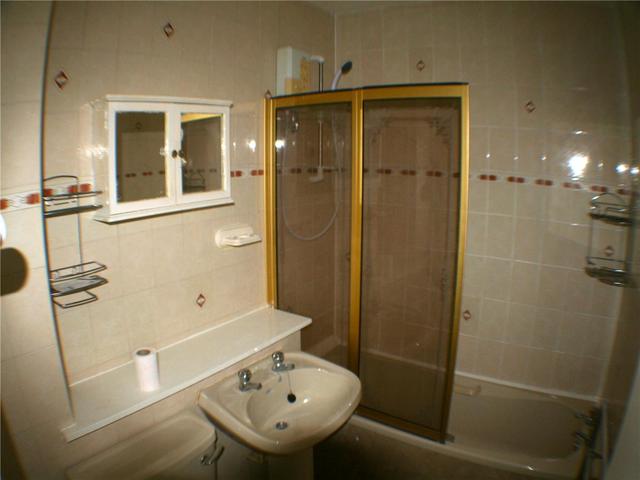 Image of 2 Bedroom Flat to rent at Strathmartine Dundee Dundee, DD3 8DE