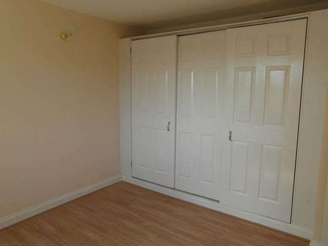  Image of 3 Bedroom Terraced to rent at Dent Close  South Ockendon, RM15 5DS