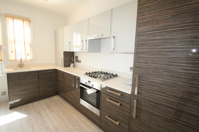  Image of 2 Bedroom Flat to rent at Hove, BN3 3DE