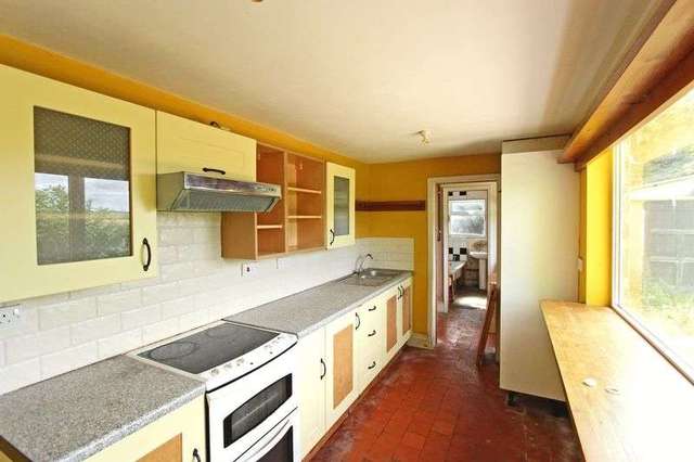  Image of 3 Bedroom Semi-Detached for sale at Tongue End Spalding, PE11 3JL