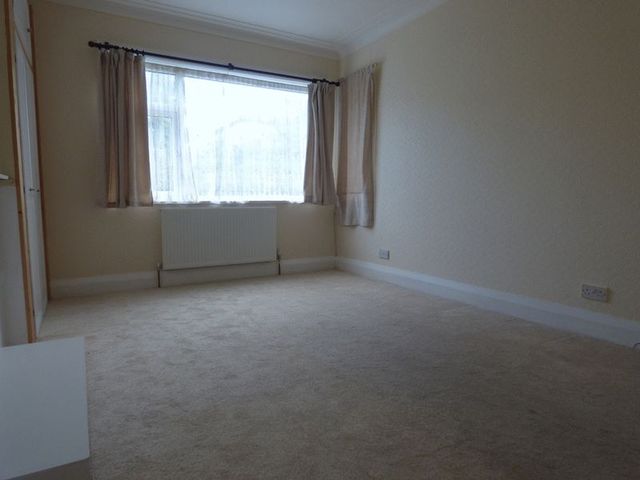  Image of 1 Bedroom Flat for sale at Lister Grove Heysham Morecambe, LA3 2DF