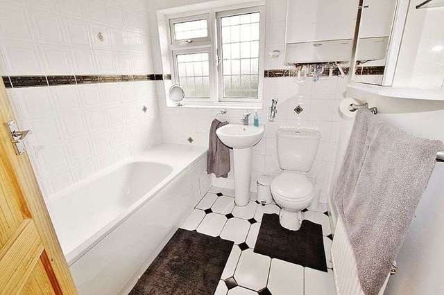  Image of 3 Bedroom Terraced for sale at Flora Gardens  Romford, RM6 4BG