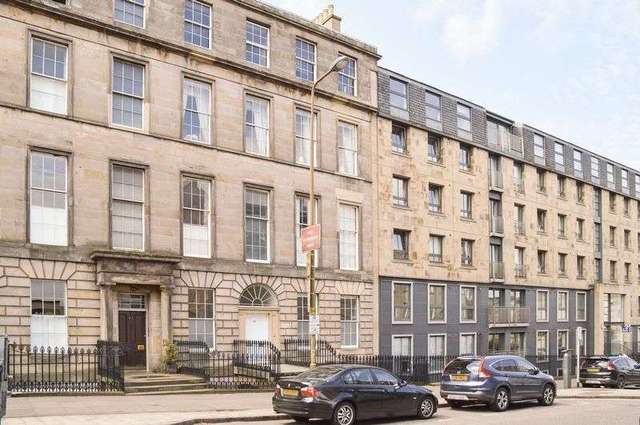  Image of 4 Bedroom Flat for sale at Annandale Street Bellevue Edinburgh, EH7 4AW