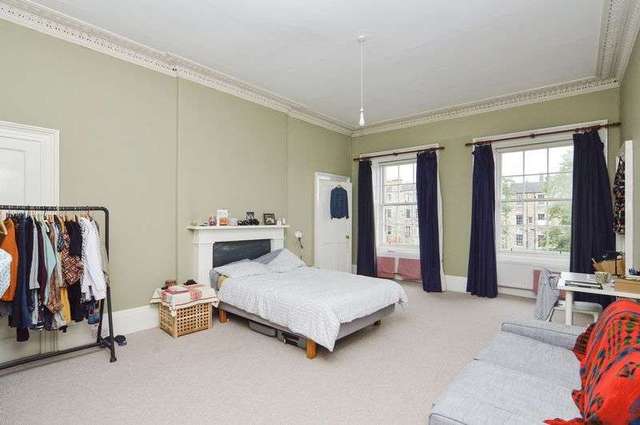  Image of 4 Bedroom Flat for sale at Annandale Street Bellevue Edinburgh, EH7 4AW