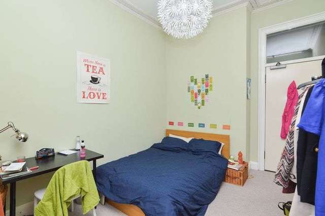  Image of 4 Bedroom Flat for sale at Annandale Street Bellevue Edinburgh, EH7 4AW