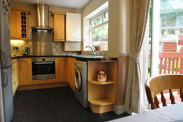  Image of 3 Bedroom Semi-Detached for sale at Royton Oldham Crompton Fold, OL2 5UJ
