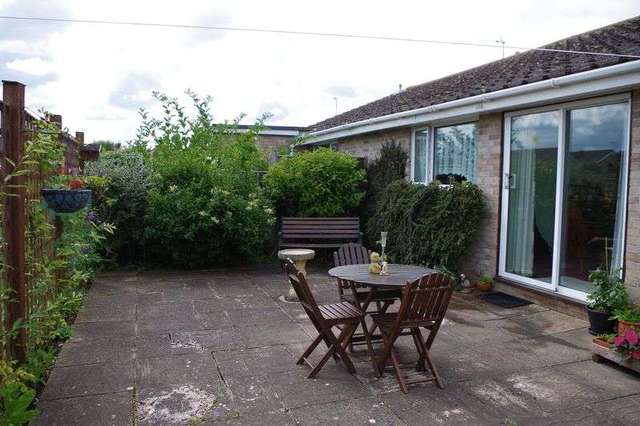  Image of 2 Bedroom Detached for sale at Atyeo Close  Burnham-On-Sea, TA8 2EJ