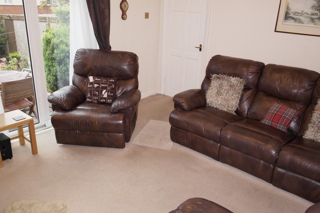  Image of 2 Bedroom Semi-Detached for sale at Farsley, LS28 5HG