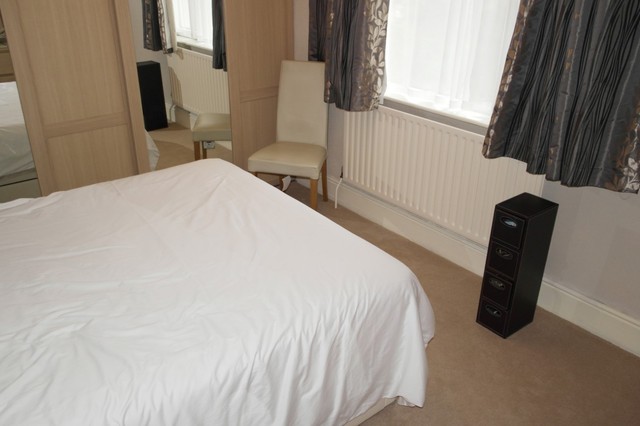 Image of 2 Bedroom Semi-Detached for sale at Farsley, LS28 5HG