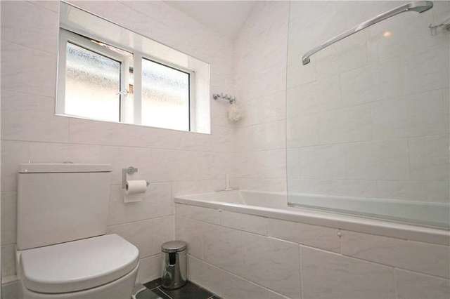  Image of 3 Bedroom Detached for sale at Addlestone Surrey Addlestone, KT15 2HZ