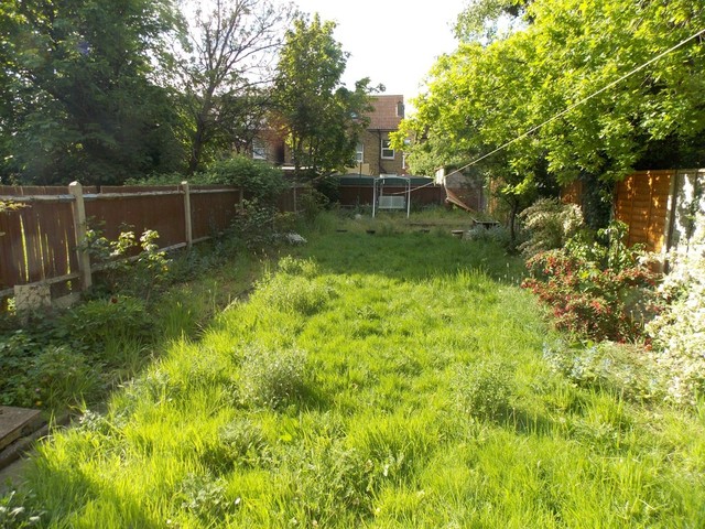  Image of 5 Bedroom Detached for sale at Brigstock Road  Thornton Heath, CR7 7JB