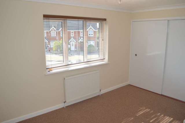  Image of 3 Bedroom Semi-Detached to rent at Caversham Avenue North Shoebury Southend On Sea, SS3 8TX