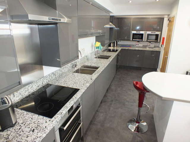  Image of 1 Bedroom Detached to rent at Reading Berkshire Reading, RG1 8AZ
