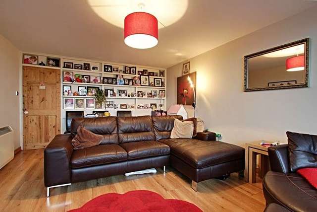  Image of 2 Bedroom Flat for sale at Cedar Road  Enfield, EN2 0PD