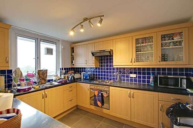  Image of 2 Bedroom Flat for sale at Cedar Road  Enfield, EN2 0PD