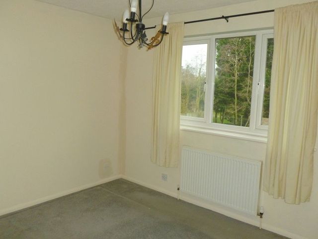  Image of 3 Bedroom Terraced to rent at Church Hill  Cheddington, LU7 0SX