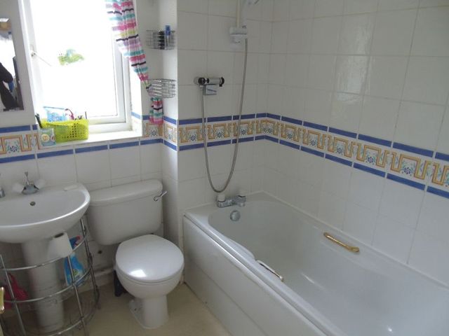  Image of 3 Bedroom Detached to rent at Damaskfield  Worcester, WR4 0HY