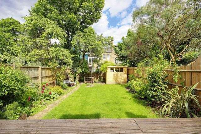  Image of 5 Bedroom Terraced for sale at Denton Road  Crouch End, N8 9NT
