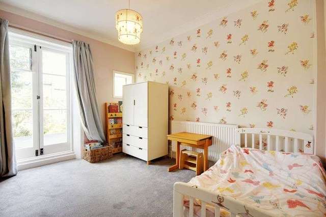  Image of 5 Bedroom Terraced for sale at Denton Road  Crouch End, N8 9NT
