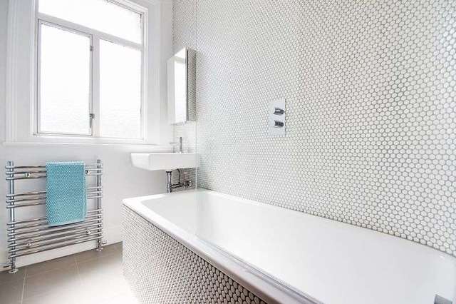 Image of 5 Bedroom Terraced for sale at Denton Road  Crouch End, N8 9NT
