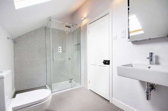  Image of 5 Bedroom Terraced for sale at Denton Road  Crouch End, N8 9NT