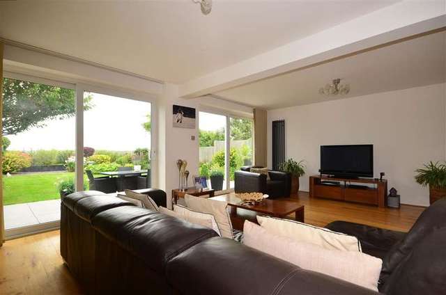  Image of 3 Bedroom Bungalow for sale at Woodingdean Brighton Brighton, BN2 6DL