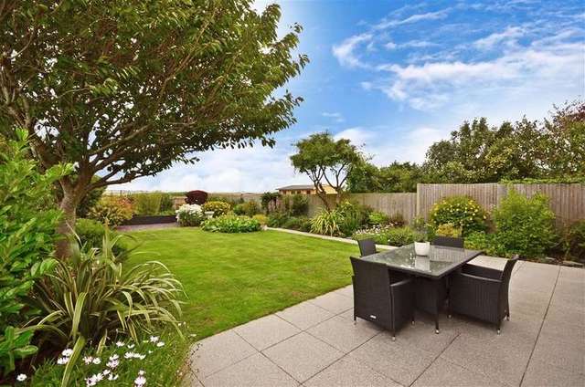  Image of 3 Bedroom Bungalow for sale at Woodingdean Brighton Brighton, BN2 6DL