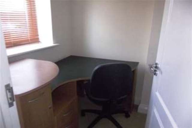  Image of 3 Bedroom Detached to rent at Ryde, PO33 1YE