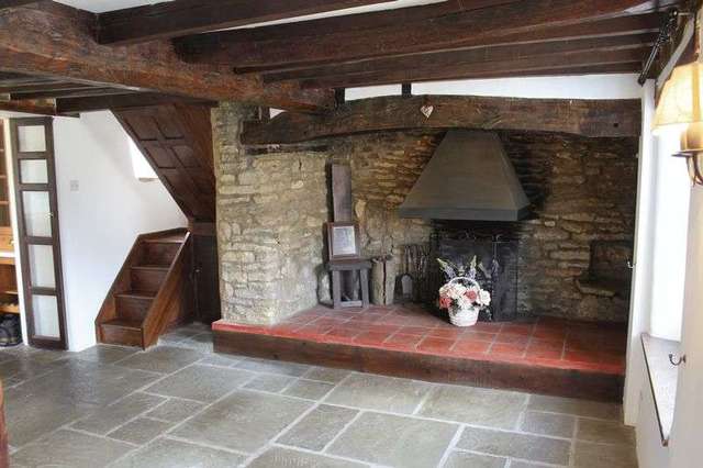  Image of 2 Bedroom Detached for sale at 12 Dychurch Lane Bozeat Wellingborough, NN29 7JP