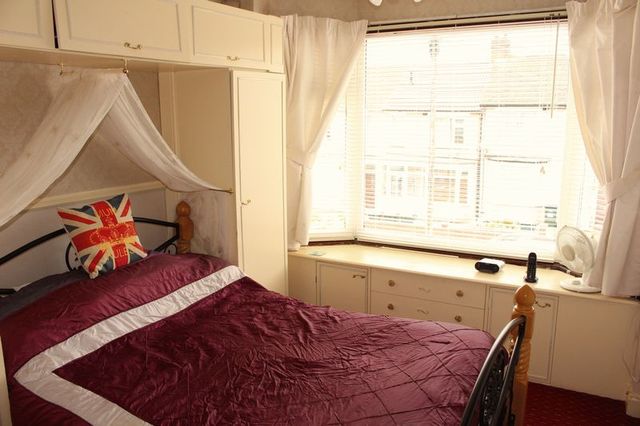  Image of 3 Bedroom Terraced for sale at Eastcotes  Coventry, CV4 9AT