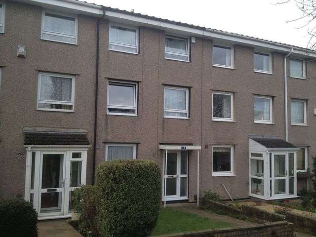  Image of 3 Bedroom Terraced to rent at Ernest Barker Close Barton Hill Bristol, BS5 0BB