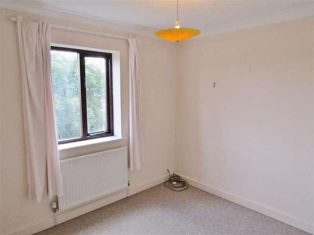  Image of 3 Bedroom Detached to rent at Grove  Wantage, OX12 0BD