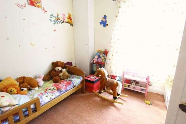  Image of 2 Bedroom Terraced for sale at Farringdon Street  Hull, HU5 1JA