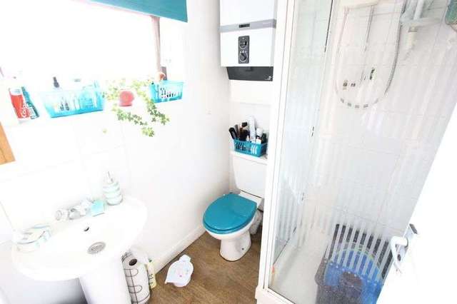  Image of 2 Bedroom Terraced for sale at Farringdon Street  Hull, HU5 1JA