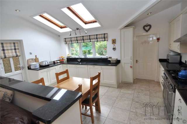  Image of 4 Bedroom Semi-Detached for sale at Upton Wirral Wirral, CH49 0TG