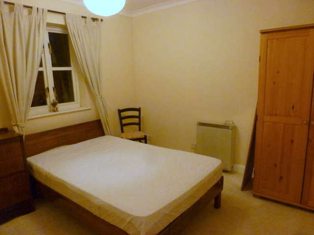  Image of 2 Bedroom Flat to rent at Bethnal Green, E2 6DX