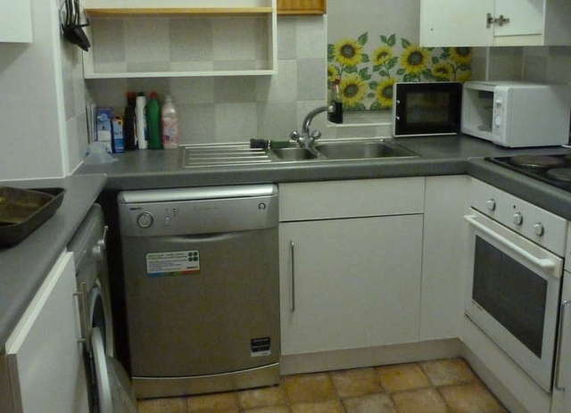  Image of 2 Bedroom Flat to rent at Bethnal Green, E2 6DX