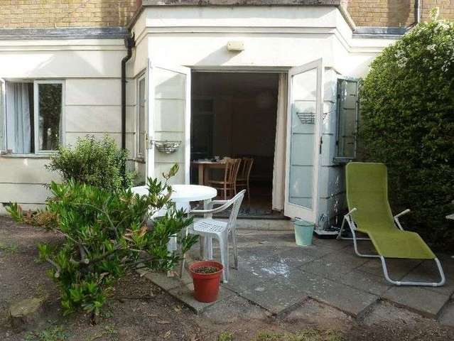  Image of 2 Bedroom Flat to rent at Bethnal Green, E2 6DX