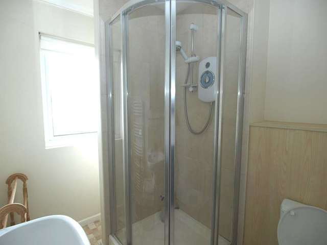  Image of 3 Bedroom Town House to rent at Grove Avenue  Norwich, NR1 2QD