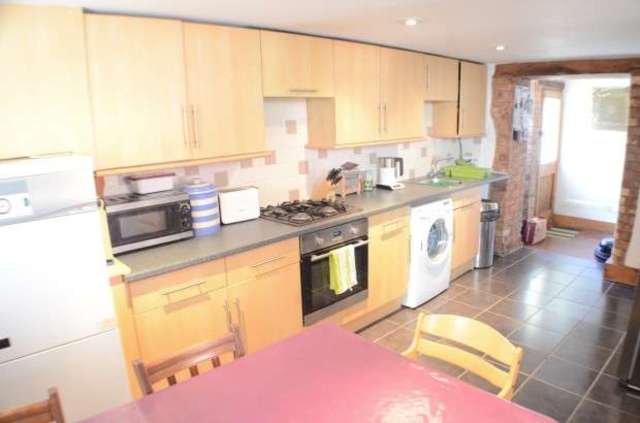  Image of 2 Bedroom Barn Conversion to rent at Village Way Aylesbeare Exeter, EX5 2FD
