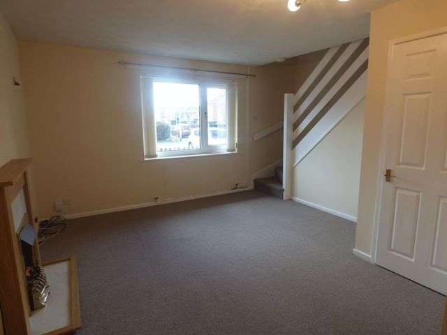  Image of 1 Bedroom Semi-Detached to rent at Hatchmere Close  Warrington, WA5 1PF