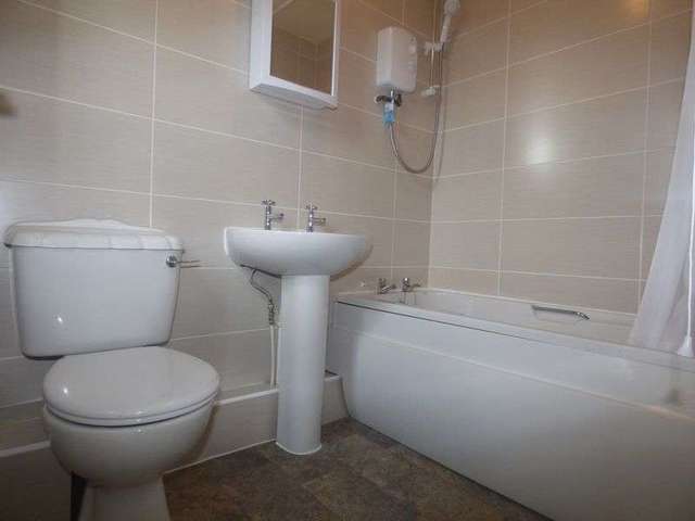  Image of 1 Bedroom Semi-Detached to rent at Hatchmere Close  Warrington, WA5 1PF